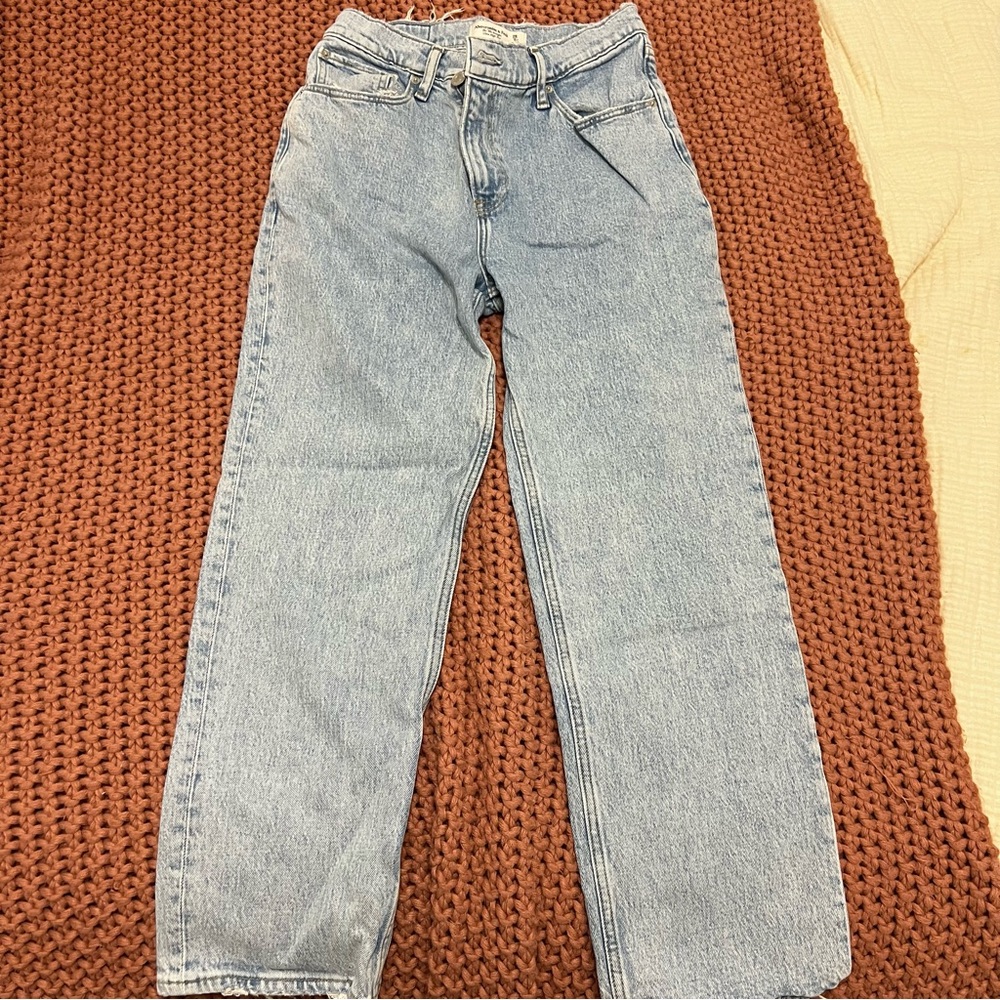 Abercrombie & Fitch 90s Straight Ulta High Rise